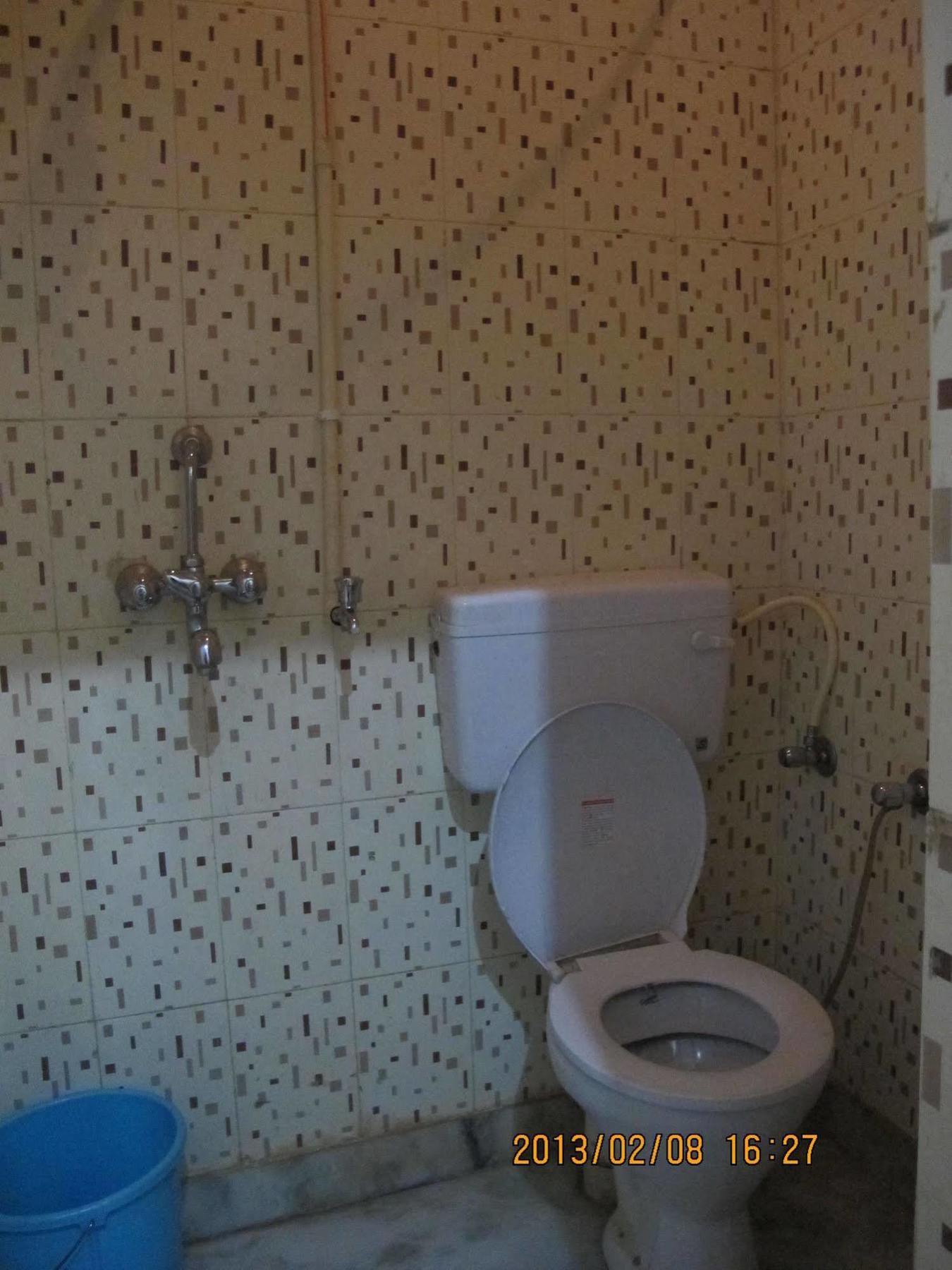 Pyrenees Homestay Агра Екстериор снимка