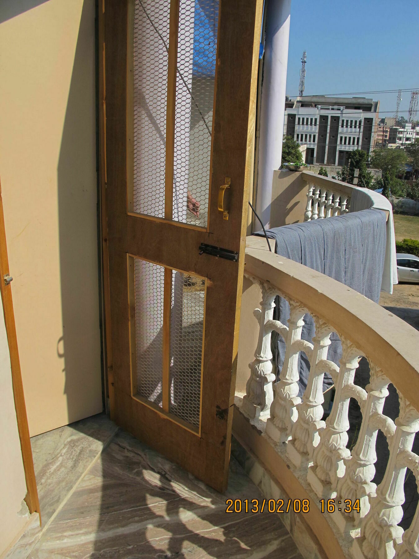 Pyrenees Homestay Агра Екстериор снимка