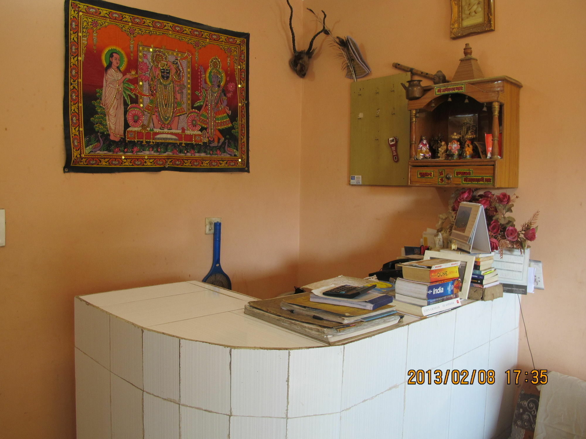 Pyrenees Homestay Агра Екстериор снимка